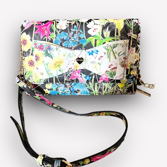 NWT BETSEY JOHNSON DANI CROSSBODY XOFLORAL WHITE FLORAL GOLD CHAIN PURSE - Picture 16 of 16